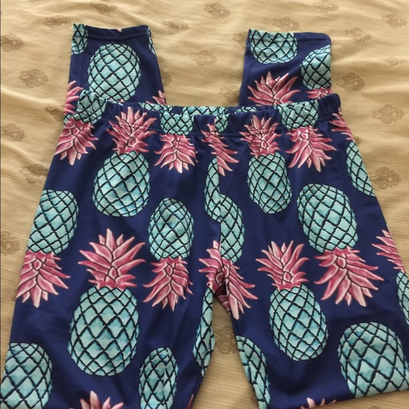 ⬇️ NWT New pineapple leggings one size XS-XL blue - Picture 4 of 8